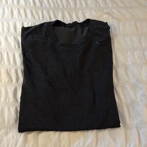 Lululemon metal vent tech short sleeve